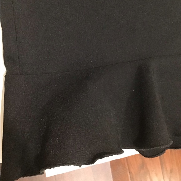 Black vamp skirt with ruffle - Picture 3 of 6